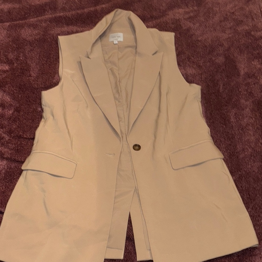 Love Tree Tan Sleeveless Vest
